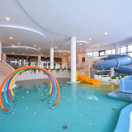 Polanki Aqua Prestige Aquapark *