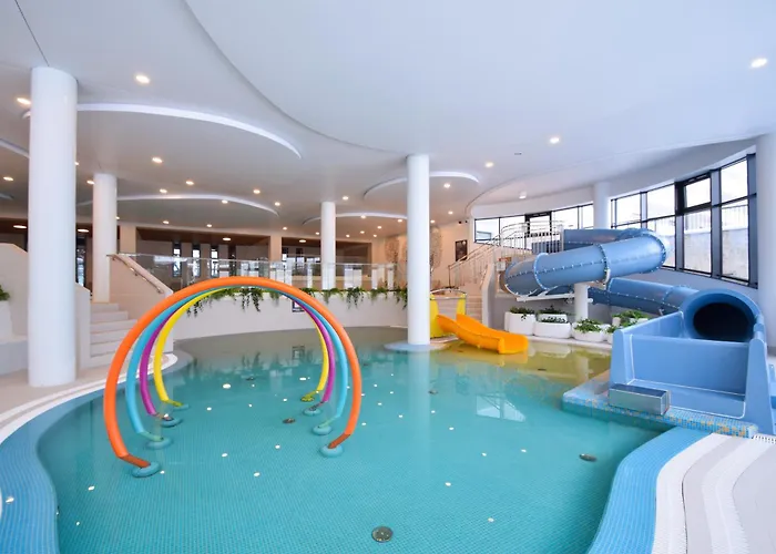 Polanki Aqua Prestige Aquapark *