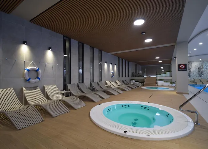 Polanki Aqua Prestige Aquapark *